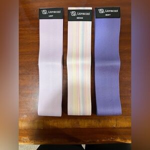 NWT Lionscool Pilates Resistance Bands set of 3